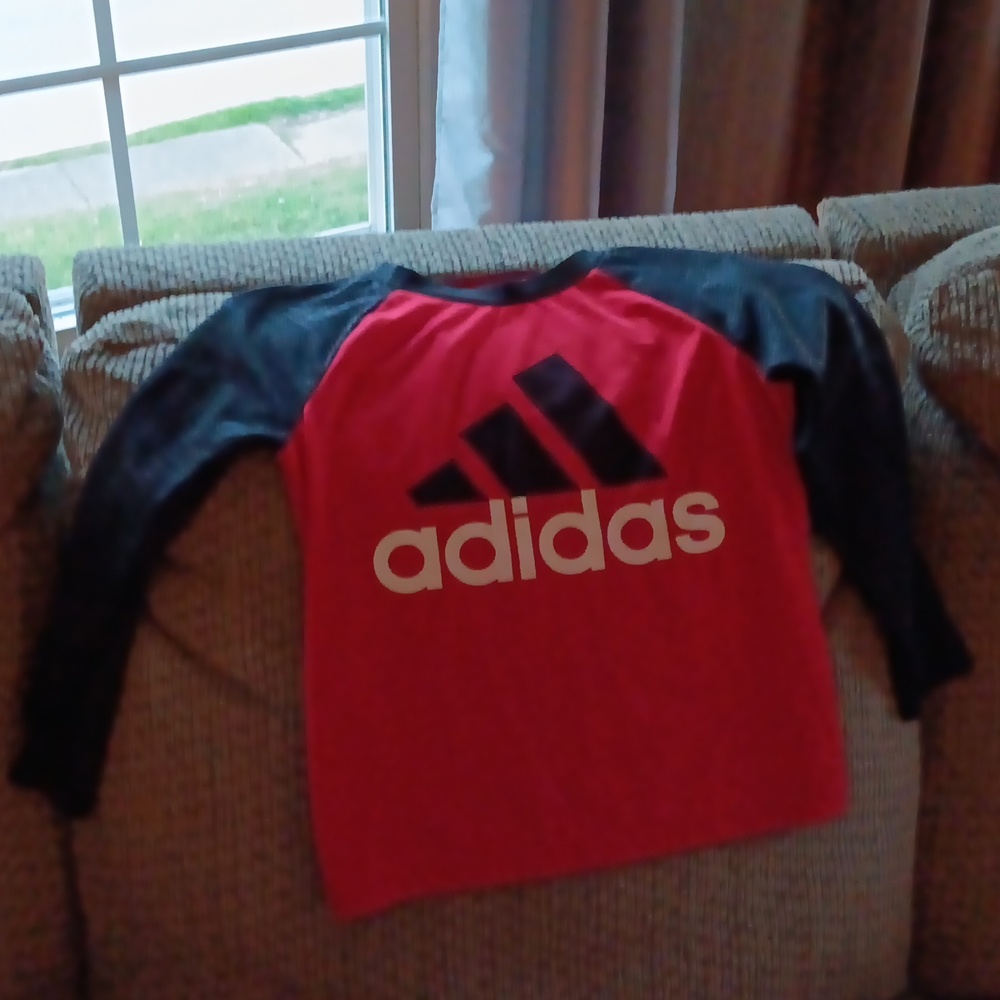 Adidas red ,white and black boy size 5